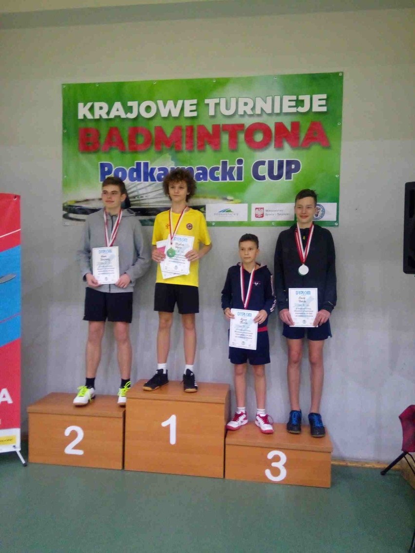 Badminton. Zawodnicy Stali Nowa Dęba zdobyli pięć medali