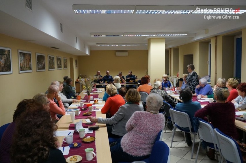 Seniorzy poznali sztuczki oszustów