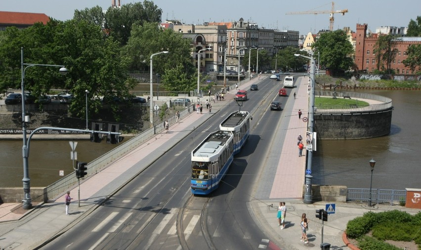 23.05.2014 wroclaw tramwaj na moscie uniwersyteckim ....