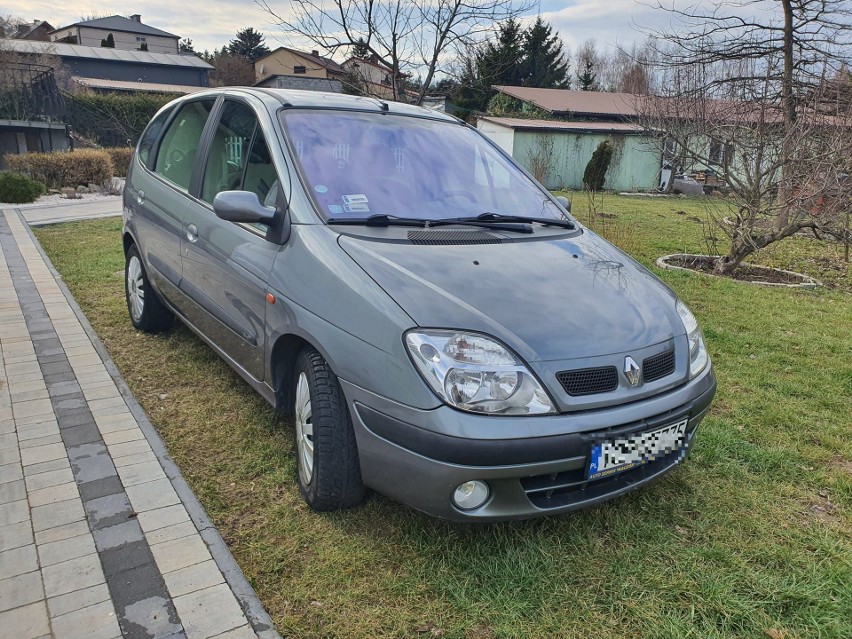 Burmistrz Opatowa Grzegorz Gajewski przekazał swój stary...