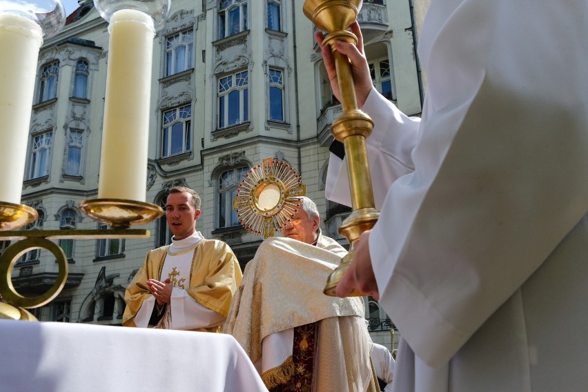 Czy w Boże Ciało trzeba iść do kościoła? To pytanie co roku...