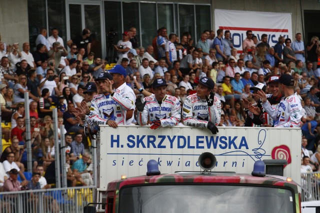 Pełne trybuny nowego stadionu i prezentacja drużyny Orła. Spodziewamy się wyjątkowej atmosfery w niedzielę