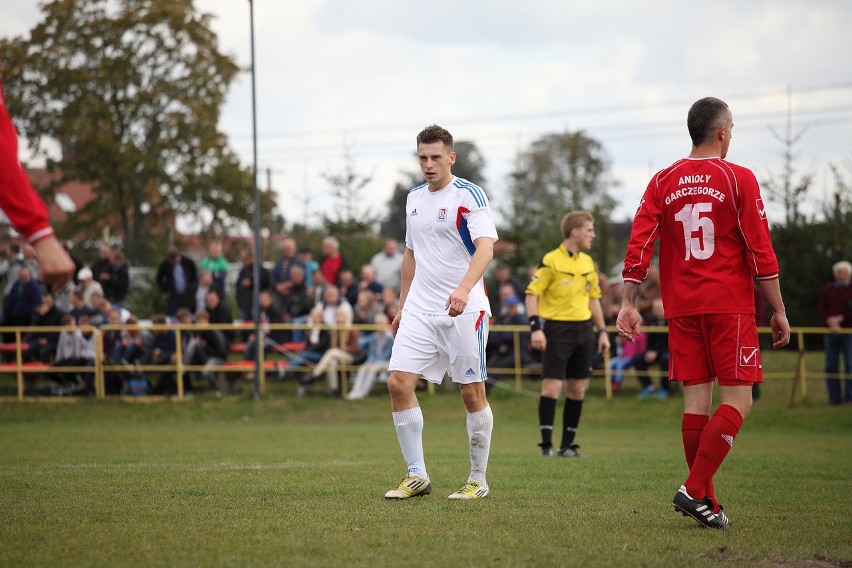 Anioły Garzcegorze – MKS Jantar Ustka 0:1...