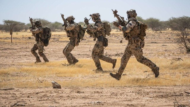 Żołnierze Bundeswehry mają dotrzeć do Polski po weekendzie. Będą odpowiedzialni za obsługę systemów Patriot.