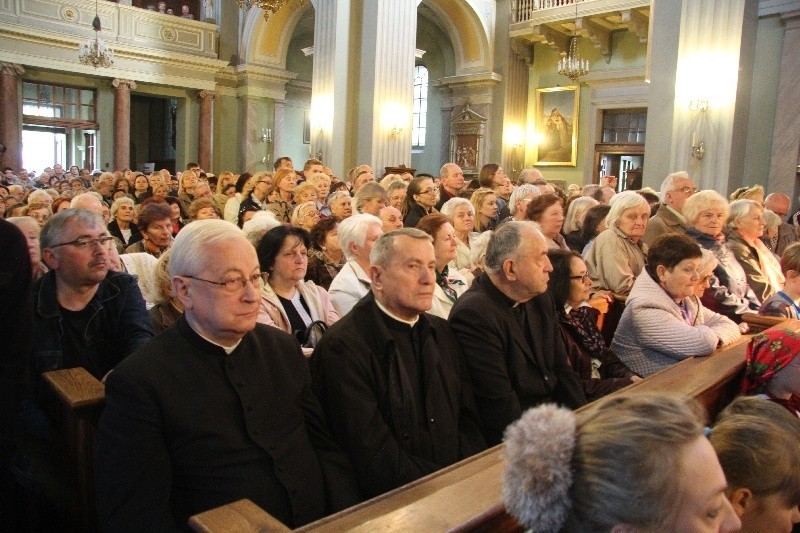 Zespół Mazowsze wystąpił w kościele św. Wojciecha