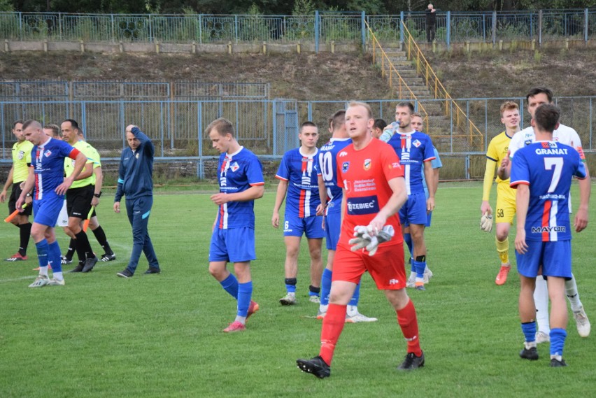 W meczu na szczycie Hummel 4. ligi Star Starachowice wygrał na wyjeździe z Granatem Skarżysko-Kamienna. Kulisy spotkania w obiektywie