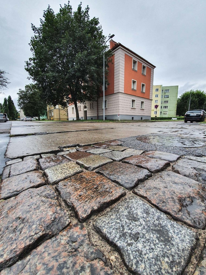 Ulica kuriozum w Słupsku doczekała w końcu remontu. Chopina ma być zrobiona do 11 grudnia