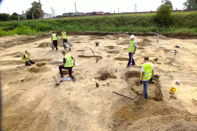 Prace na tym odcinku przerwano. Teraz w Uhowie trwają  badania archeologiczne.