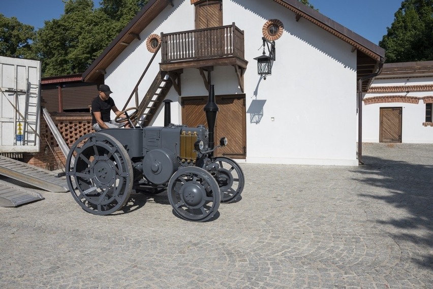Muzeum w Ciechanowcu ma zabytkowe ciągniki (zdjęcia)