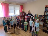 Superbohater w przedszkolu u dzieci z Ukrainy. Może na chwilę zapomniały o wojnie [zdjęcia]