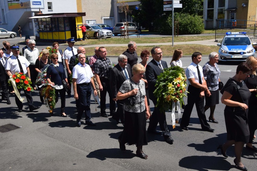 Pogrzeb Piotra Sollocha, byłego burmistrza Krapkowic. Żegnały go tłumy mieszkańców 