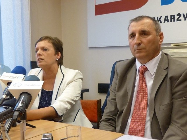 Szef powiatowych struktur Sojuszu Lewicy Demokratycznej w Skarżysku Waldemar Mazur oficjalnie ogłosił kandydatkę partii na stanowisko prezydenta miasta. Jest nią Agnieszka Schmeidel (na zdjęciu). 