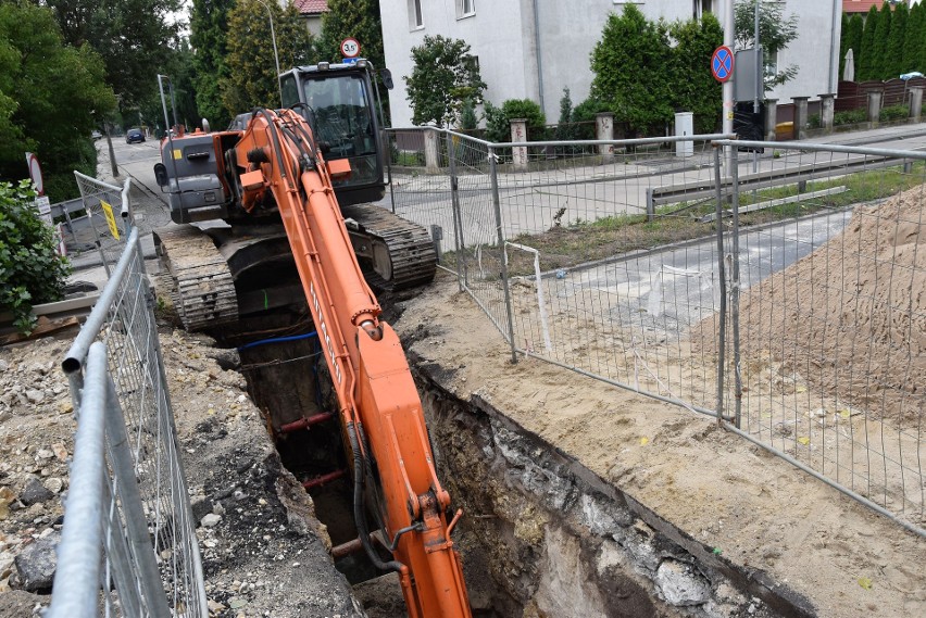 Budowa centrum przesiadkowego Opole Wschodnie. Drogowcy...