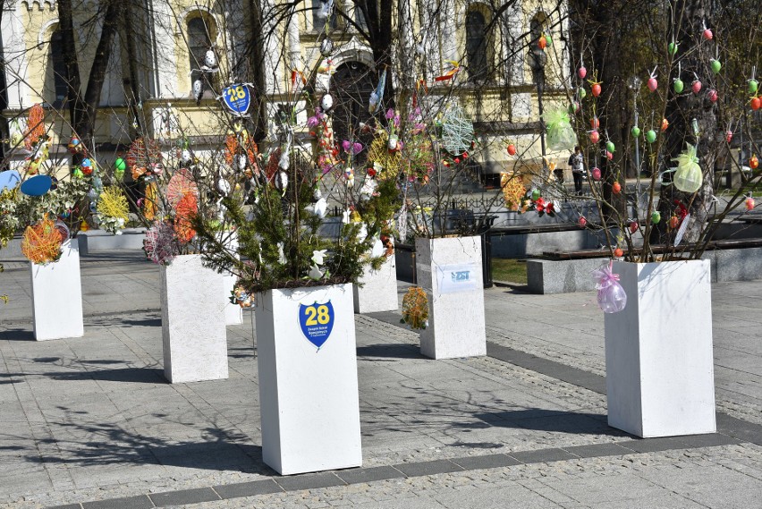 Ogród wielkanocny na placu Biegańskiego w Częstochowie