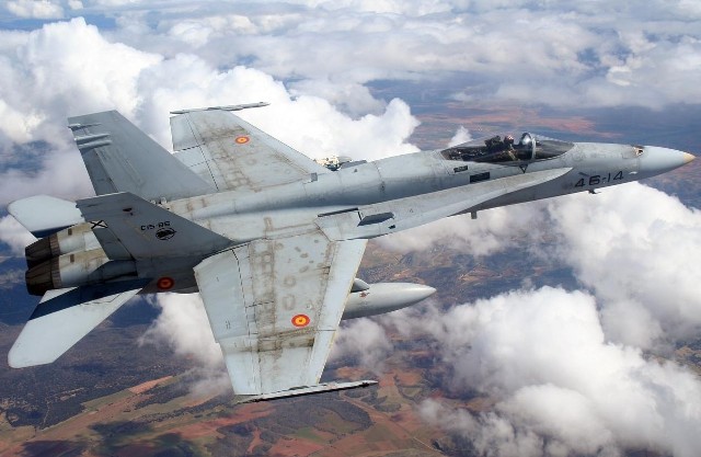 Hiszpańskie Siły Powietrzne zaprezentują samolot szturmowy F-18 Hornet.