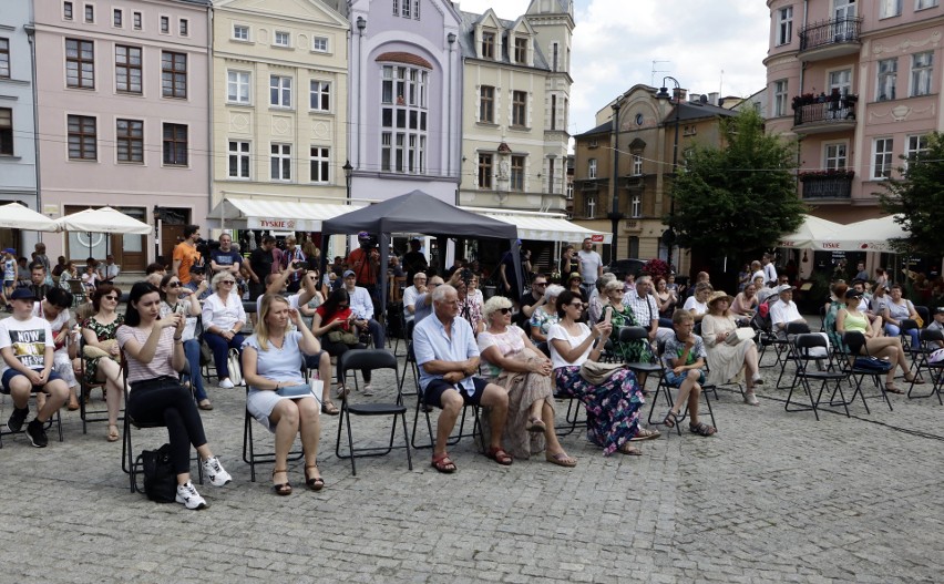 Festiwal "Lato na Starym Mieście" w Grudziądzu. Koncert uczniów Państwowej Szkoły Muzycznej na Rynku [zdjęcia]