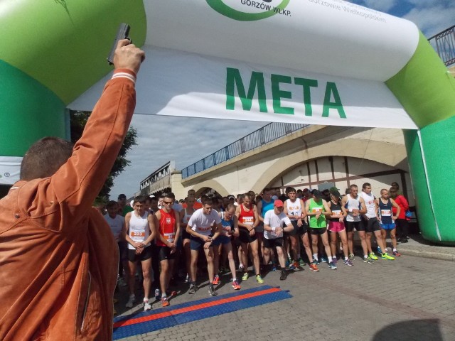 W biegu na 10 km wystartowało w niedzielę w Gorzowie 250 osób.