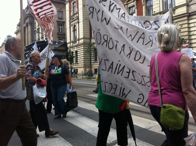 Kraków. Protest przy ul. Basztowej