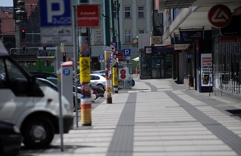 Na Św. Marcinie nie ma oddziału mojego banku.