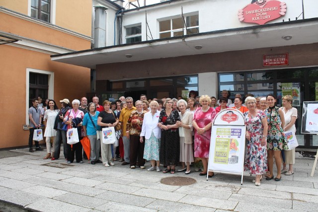 Spotkanie seniorów ze Świebodzina i z Niemiec podsumowała wystawa prac