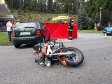 Wypadek w Kobysewie 29.08.2018. Zderzyły się dwa samochody i motocykl. Ranna jedna osoba przetransportowana do szpitala [zdjęcia]