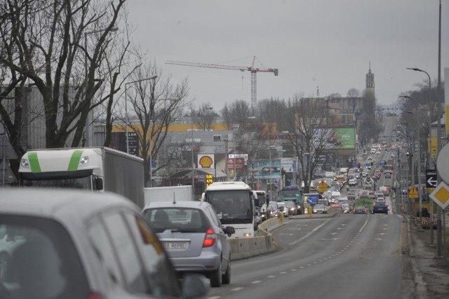 Obowiązkowe wyposażenie aut. Jakie zmiany szykuje Unia Europejska?