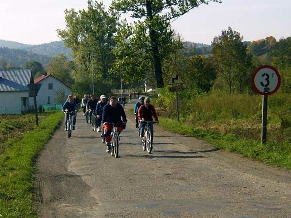 Mimo braku przejść rowerowych, rajd śladami Dobrego Wojaka Szwejka jest organizowany. Zdaniem straży granicznej, problemów z odprawami nie mają także inni cykliści.