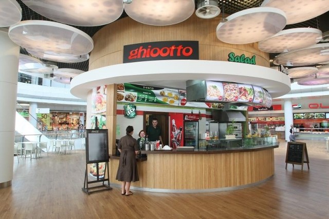Restauracja Ghiootto znajduje się w samym środku food courtu w Galerii Korona Kielce.