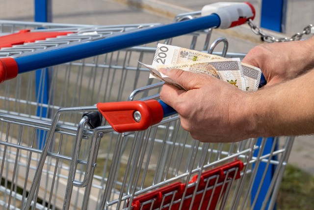 Obniżenie popytu na dobra konsumpcyjne wraz uwolnienie zapasów mogą doprowadzić do wyhamowania inflacji