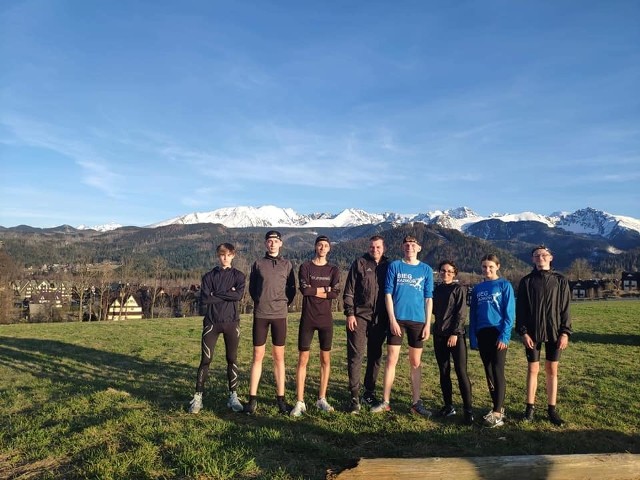 Młodzi biegacze z radomskiego klubu, w tym także sportowcy ze Skaryszewa, trenowali na obozie w Zakopanem.