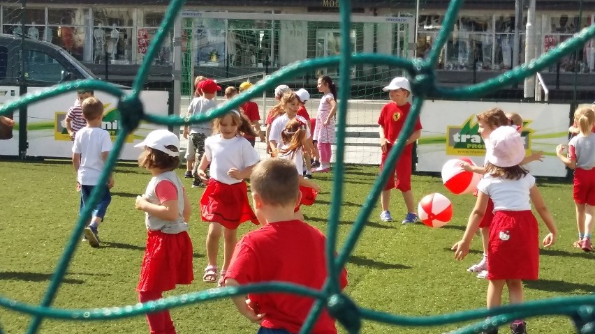 Wielki doping przedszkolaków w Koszalinie [zdjęcia]