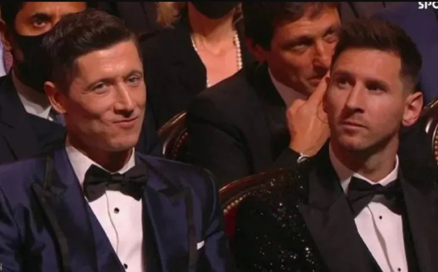 Robert Lewandowski i Lionel Messi podczas gali wręczenia...