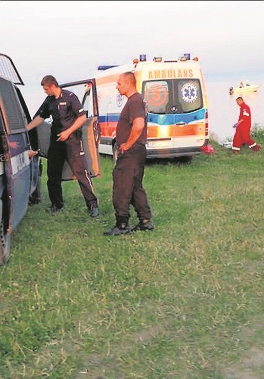 Policja z Pucka sprawdza kulisy tragicznej kąpieli w okolicach Swarzewa z ostatniej niedzieli - utonął 26-latek z gminy Puck