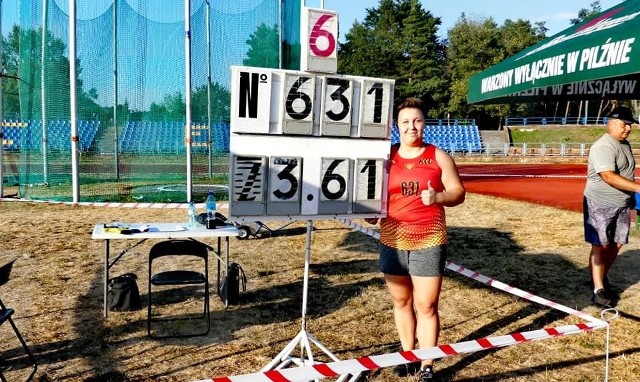 73.61 - to czwarty wynik na świecie w tym roku w rzucie młotem. Taki kosmiczny rezultat uzyskała w niedzielę na stadionie lekkoatletycznym w Kielcach Katarzyna Furmanek z KKL.