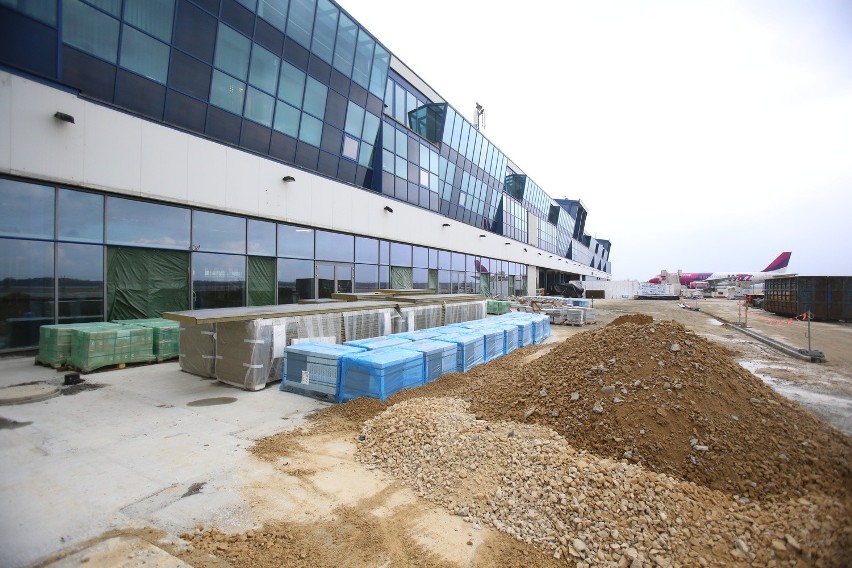 Katowice Airport w przebudowie. Tak wygląda terminal A