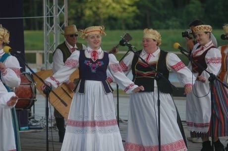 Kapela "Brostowickie&#8221; przyjechała do Czarnej Białostockiej z Białorusi