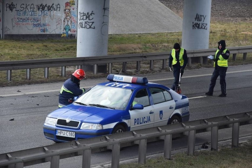 Śmiertelny wypadek na obwodnicy Nowych Skalmierzyc. Samochód...