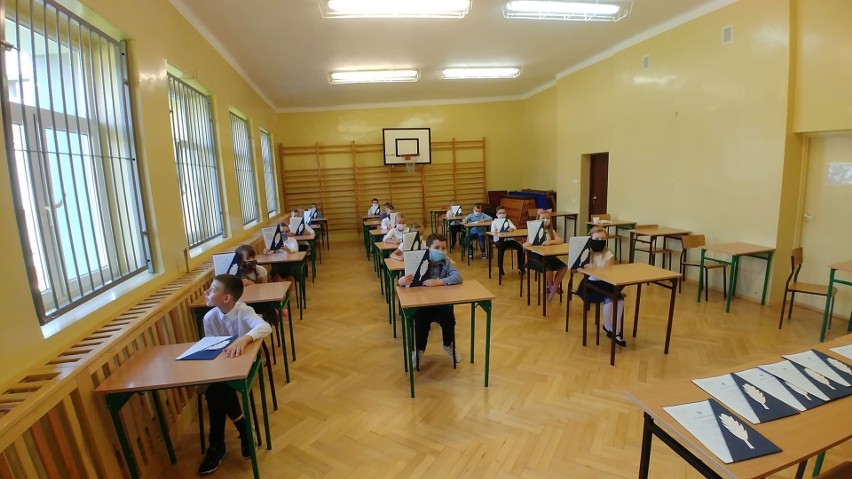 Uczniowie Szkoły Podstawowej imienia Armii Krajowej w Kajetanowie zakończyli rok szkolny (ZDJĘCIA)