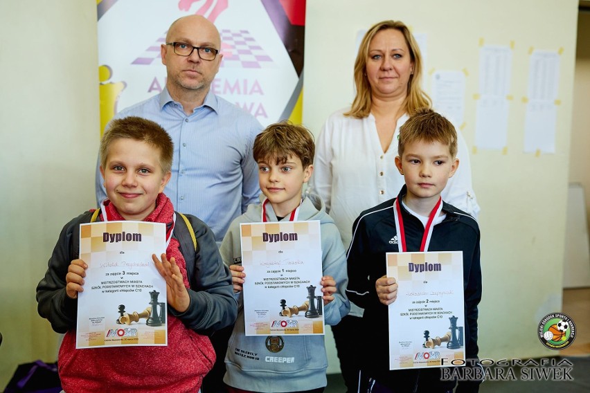 Ostrów Mazowiecka. Mistrzostwa Miasta Szkół Podstawowych w Szachach. 19.03.2022 Zdjęcia