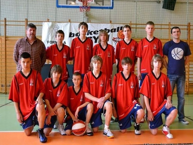 Drużyna UKS Gim Baskets 2 Przemyśl, podczas turnieju w Katowicach.