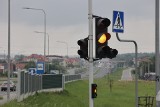 Sygnalizacja świetlna w Bilczy nie działa od ponad dwóch miesięcy. Mkną samochody, jest niebezpiecznie. Film i zdjęcia
