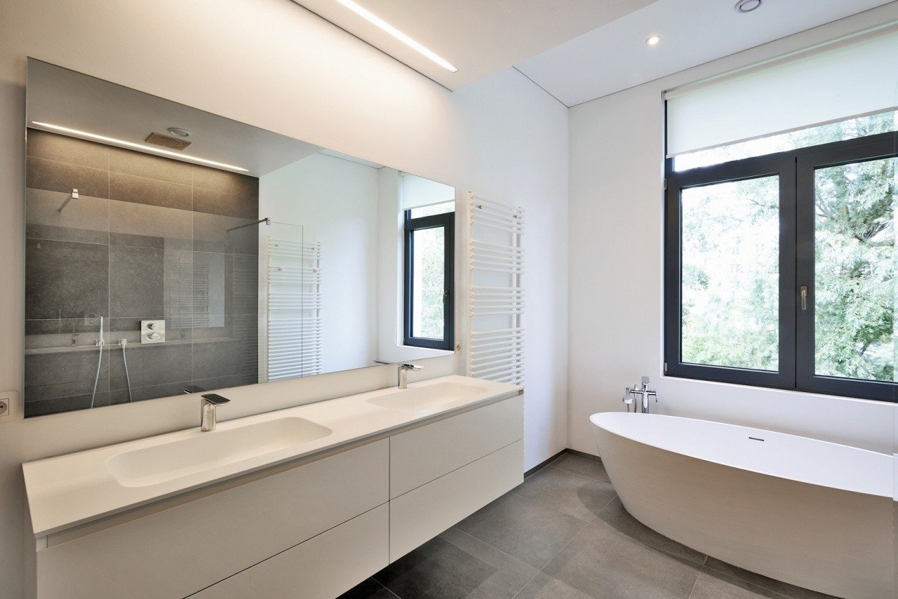 Łazienka w minimalistycznym stylu – pomysły i inspiracje | e-Łazienki