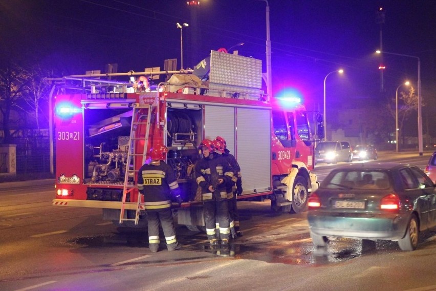 Wrocław: Wypadek na Krakowskiej. Sprawca dostał 1000 zł mandatu (ZDJĘCIA) 