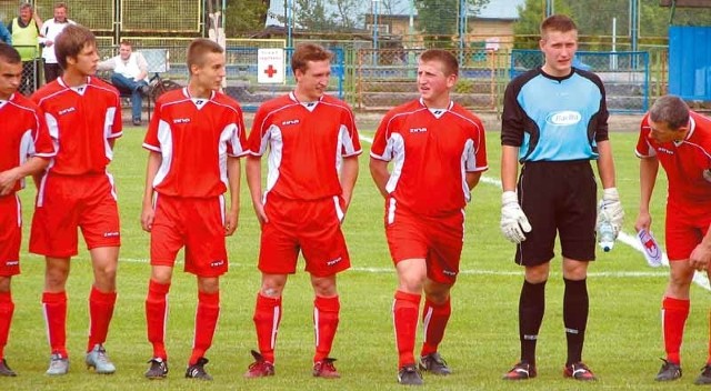 Tur wiosną 2010. Na zdjęciu od lewej: Karol Kosiński (18 lat), Krystian Kulikowski (17 lat), Grzegorz Arciuszkiewicz (19 lat), Stefan Chilkiewicz (18 lat) i Paweł Brałkowski (19 lat).