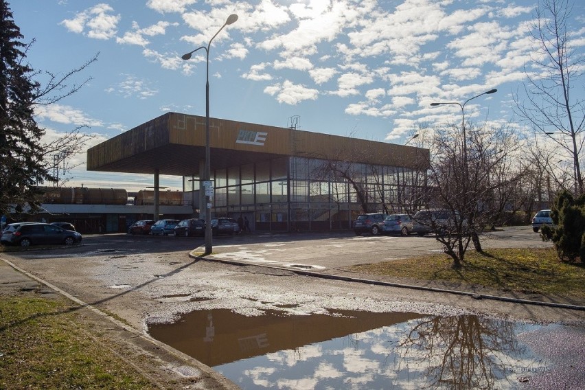 Dworzec PKP w Mościcach od 2012 roku jest zamknięty na...