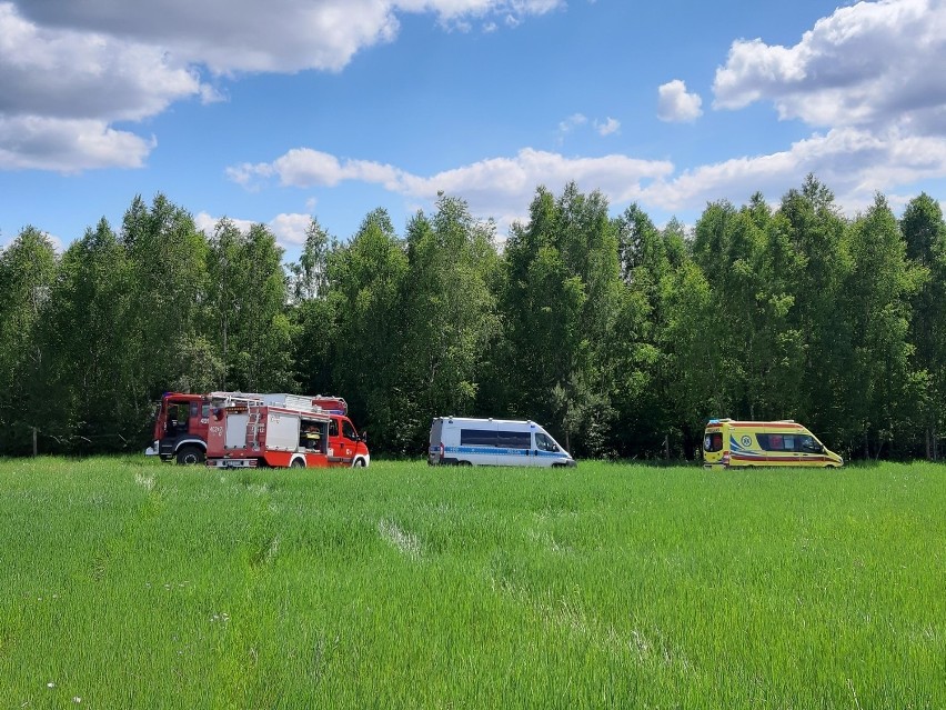 Aktualizacja. Tragedia w gminie Trzebielino. Nieopodal Gumieńca zginął 23-letni drwal (zdjęcia)