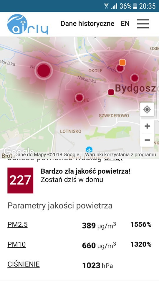 Tak oczyszczacz powietrza reaguje po otwarciu okna na Miedzyniu w Bydgoszczy. Fatalny stan powietrza [SMOG]