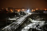 Zima atakuje! Opady śniegu także w regionie radomskim. Meteorolodzy ostrzegają przed silnym mrozem. Mogą pogorszyć się warunki na drogach