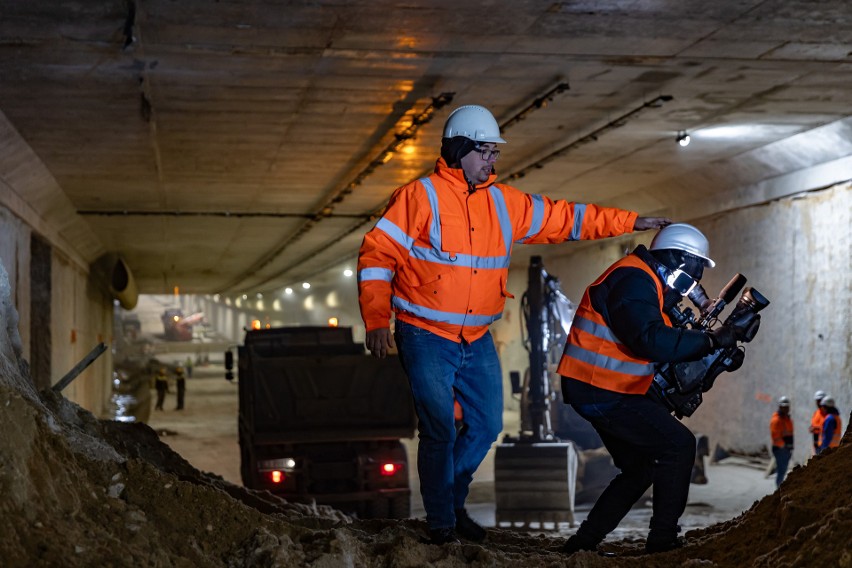 Tunel pod Zielonkami na północnej obwodnicy Krakowa został przekopany. Budowa trasy zakończy się w tym roku
