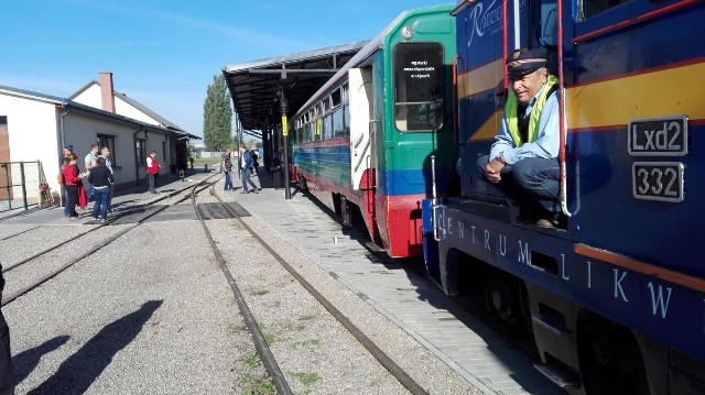 W niedzielę z jędrzejowskiego dworca na szlak wyjechał ostatni w tym roku pociąg rozkładowy.